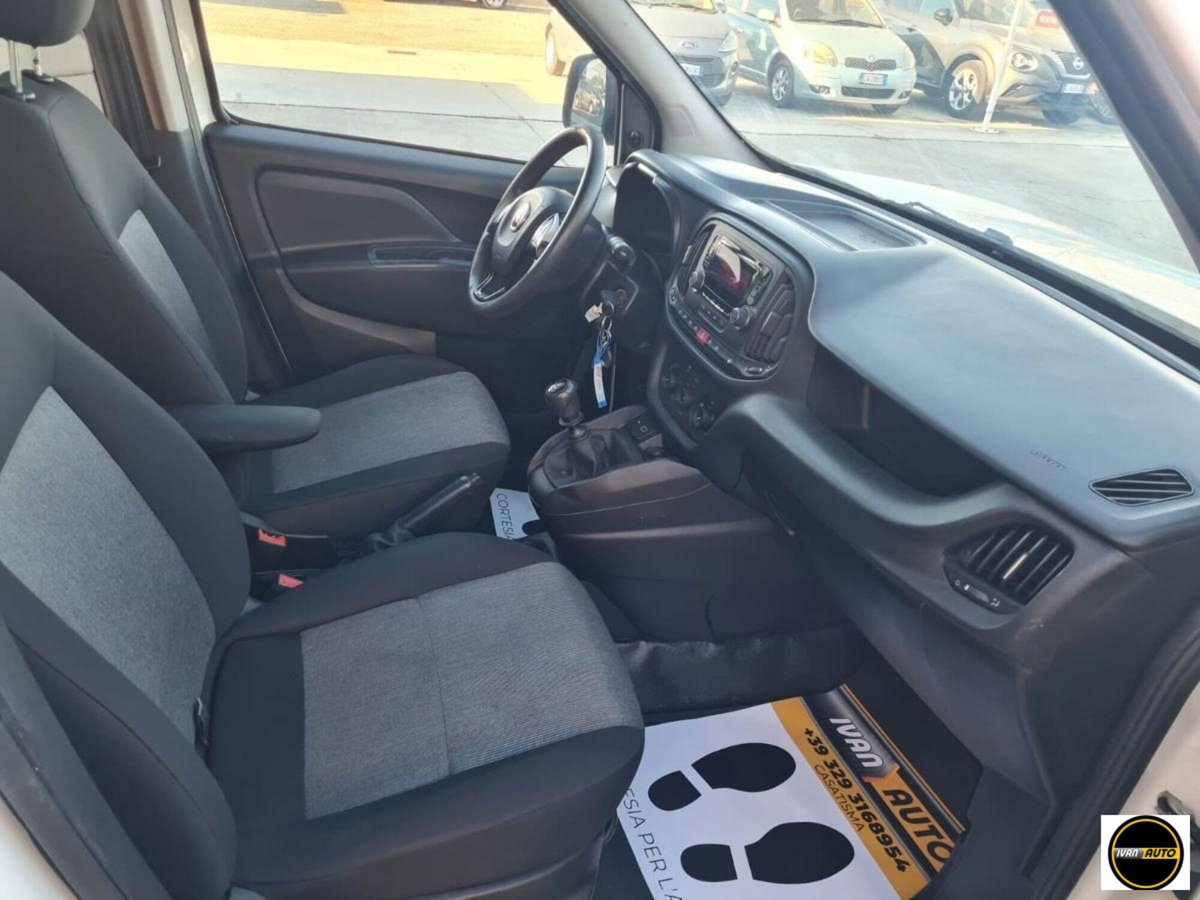Fiat Doblò 1.4 T-Jet 16V Natural Power Pop (11)