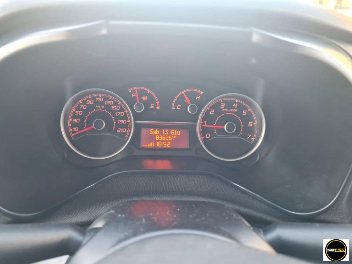 Fiat Doblò 1.4 T-Jet 16V Natural Power Pop (9)