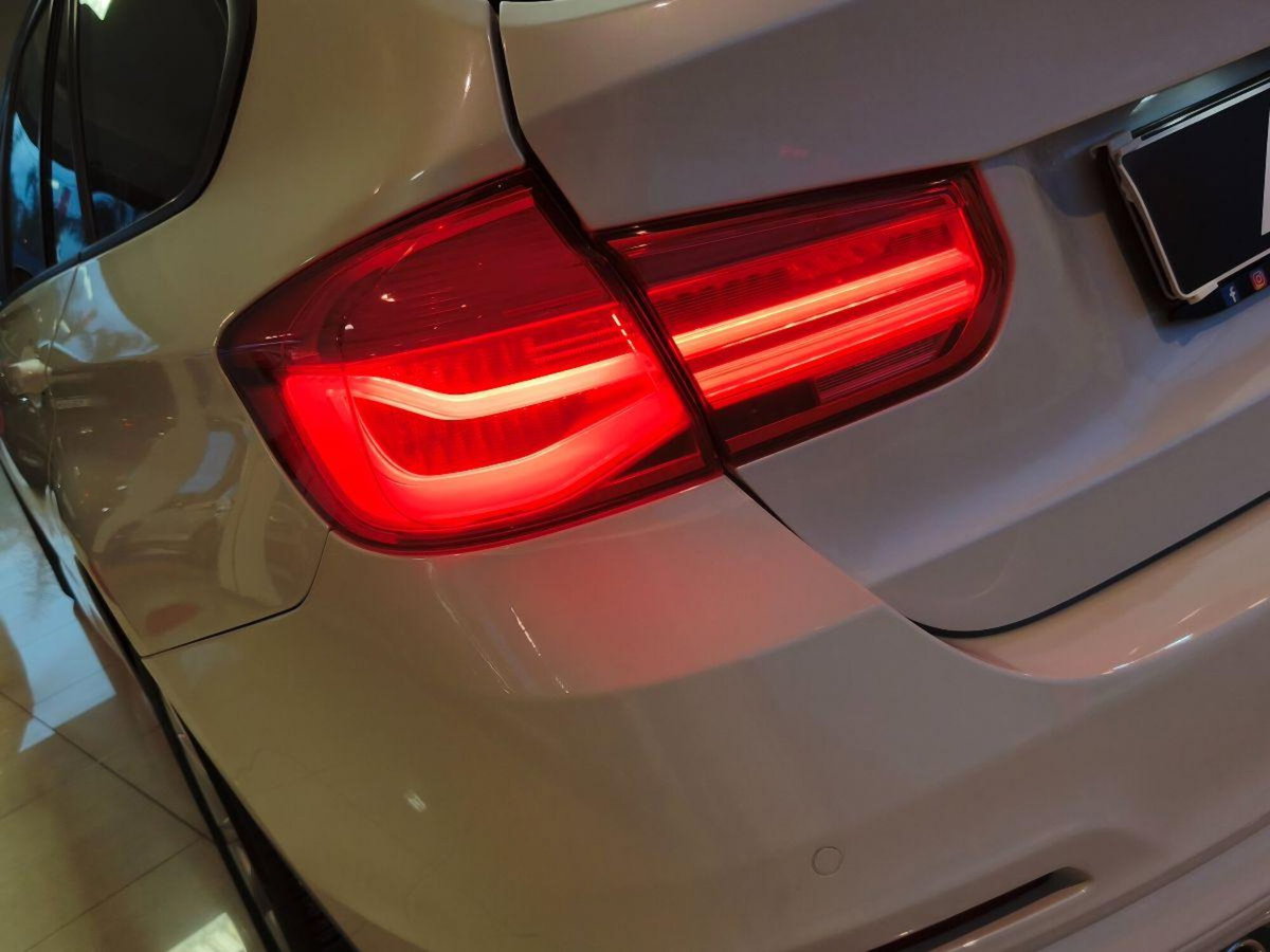 BMW Serie 3 Touring 320d (8)