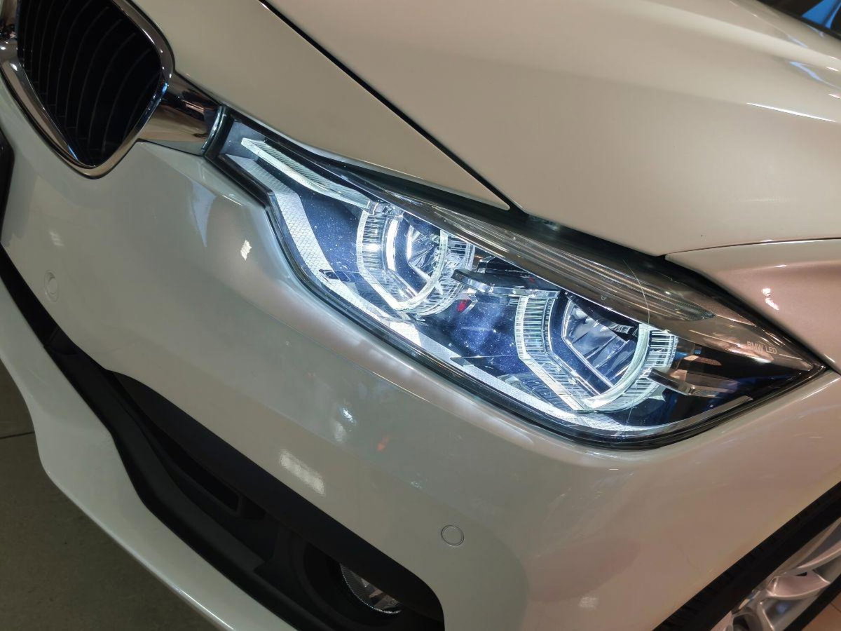 BMW Serie 3 Touring 320d (9)