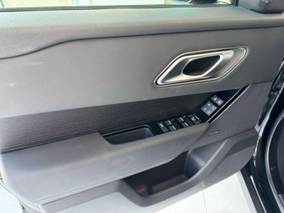Land Rover Range Rover Velar 2.0D I4 204 CV (10)