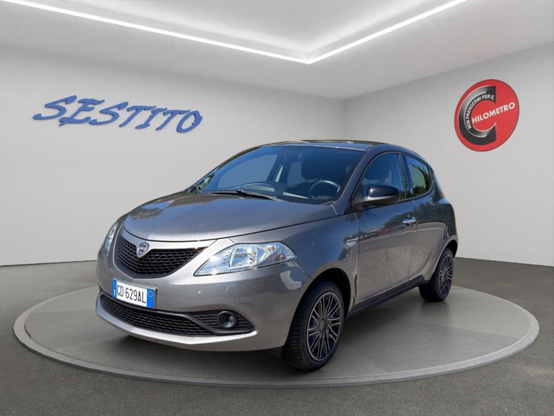 Lancia Ypsilon 1.0 FireFly 5 porte S&S Hybrid Gold Plus