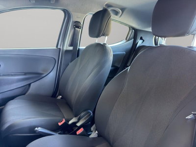 Lancia Ypsilon 1.0 FireFly 5 porte S&S Hybrid Gold Plus (19)