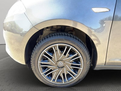 Lancia Ypsilon 1.0 FireFly 5 porte S&S Hybrid Gold Plus (4)