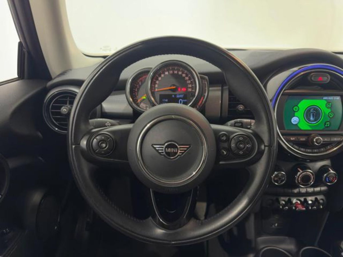 MINI Mini 1.5 Cooper Business (8)