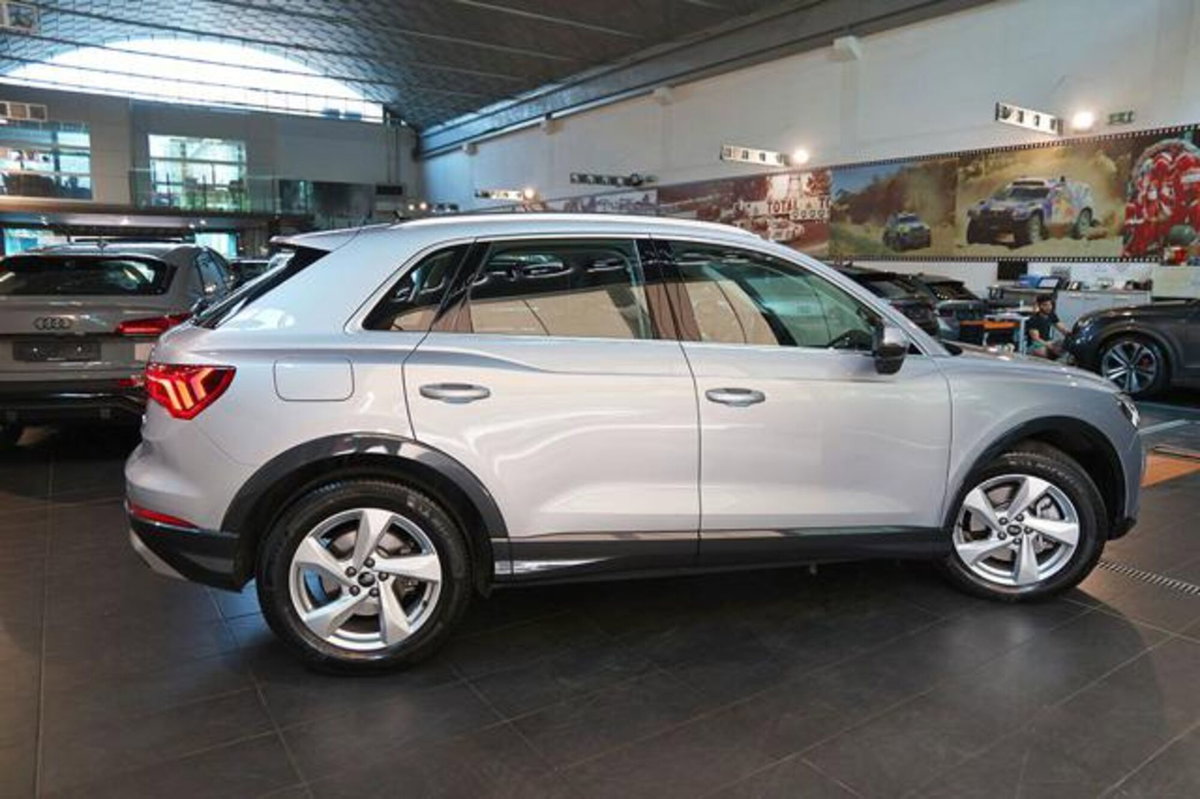 Audi Q3 40 2.0 tfsi Business Advanced quattro s-tronic (10)