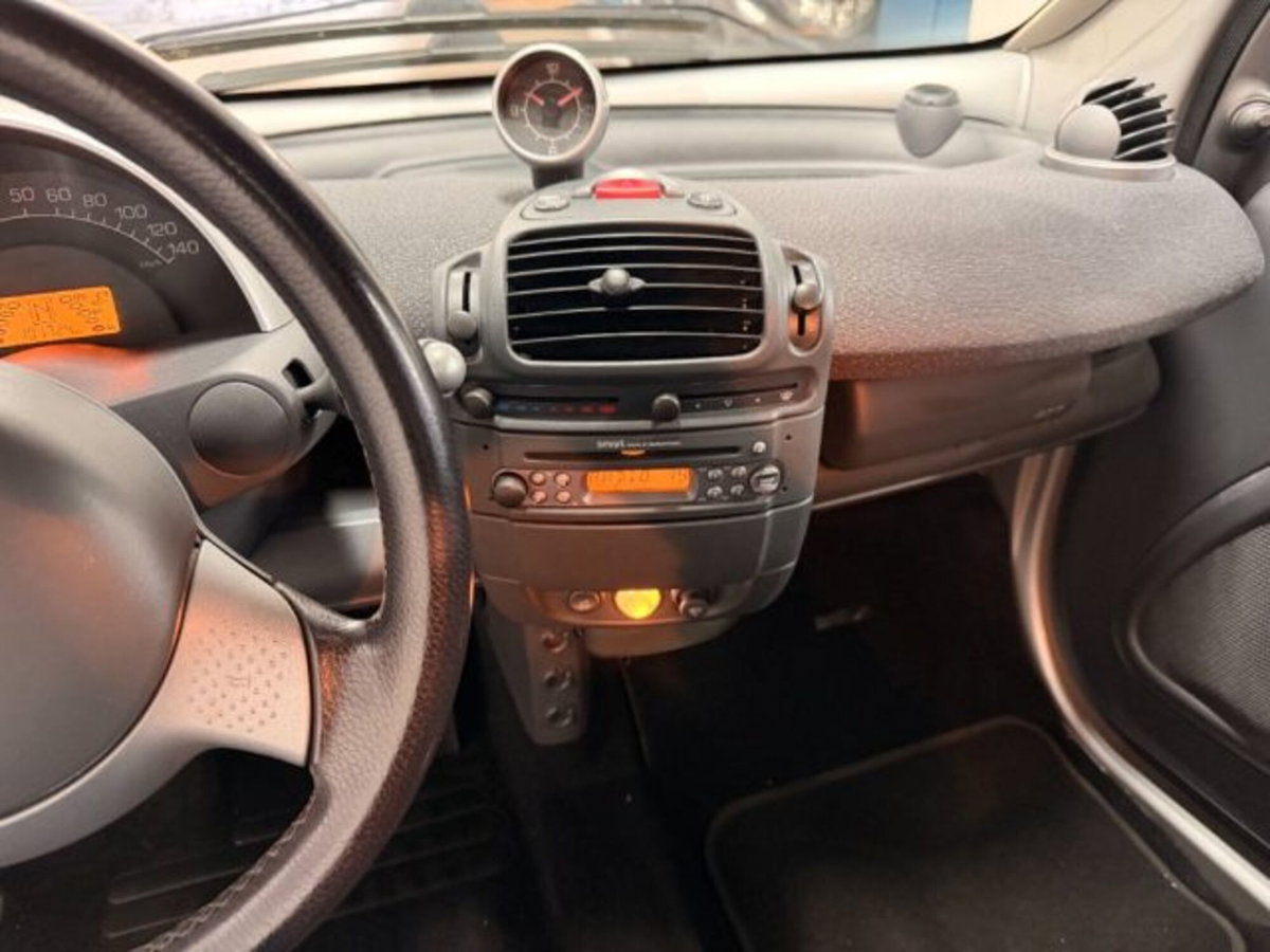 smart Fortwo 700 coupé passion (45 kW) (6)