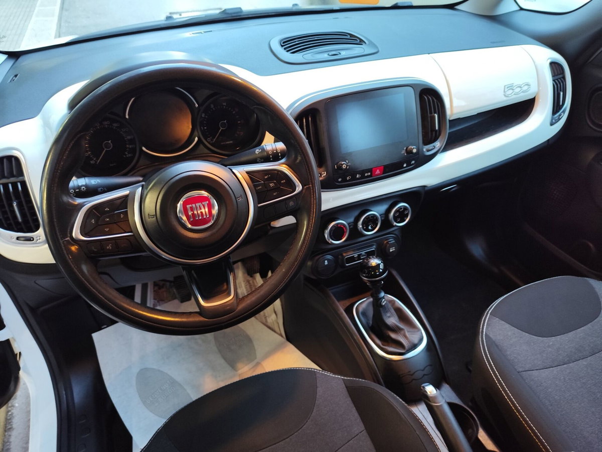 Fiat 500L 1.6 Multijet 120 CV Mirror (18)