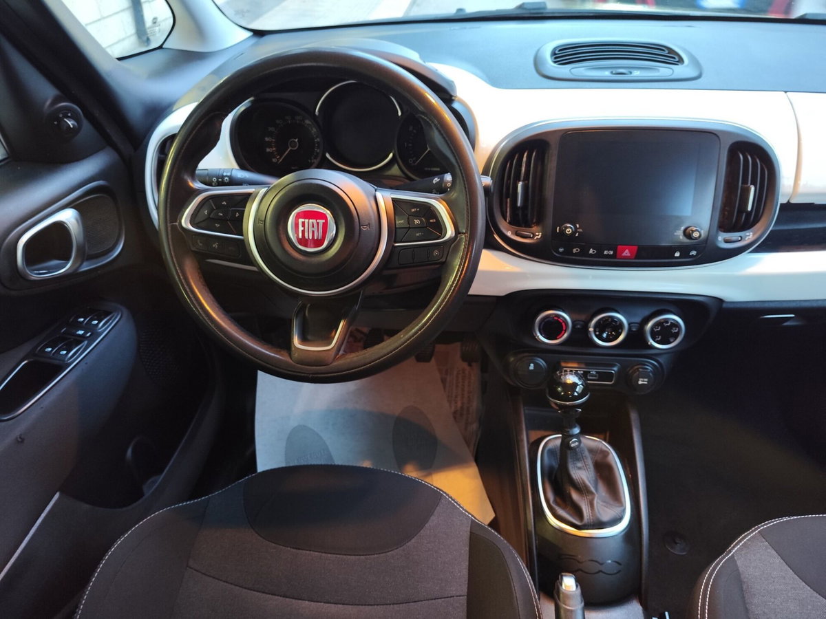 Fiat 500L 1.6 Multijet 120 CV Mirror (20)