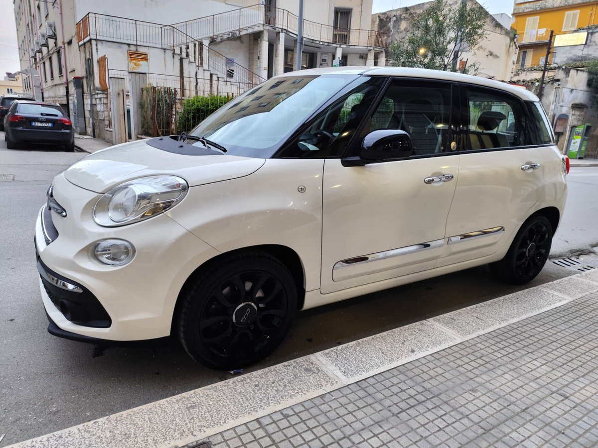 Fiat 500L 1.6 Multijet 120 CV Mirror (4)