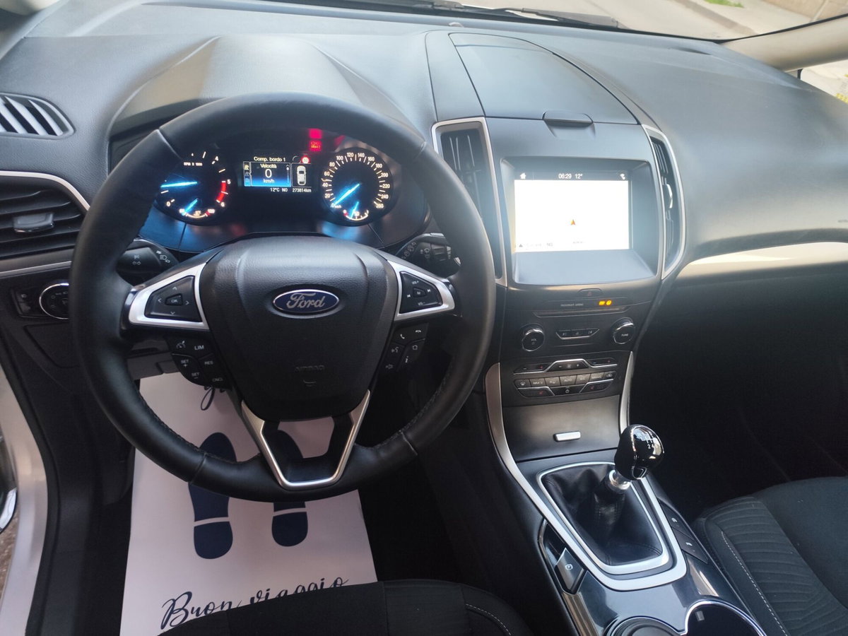 Ford S-Max 2.0 TDCi 150CV Start&Stop Titanium Business (12)