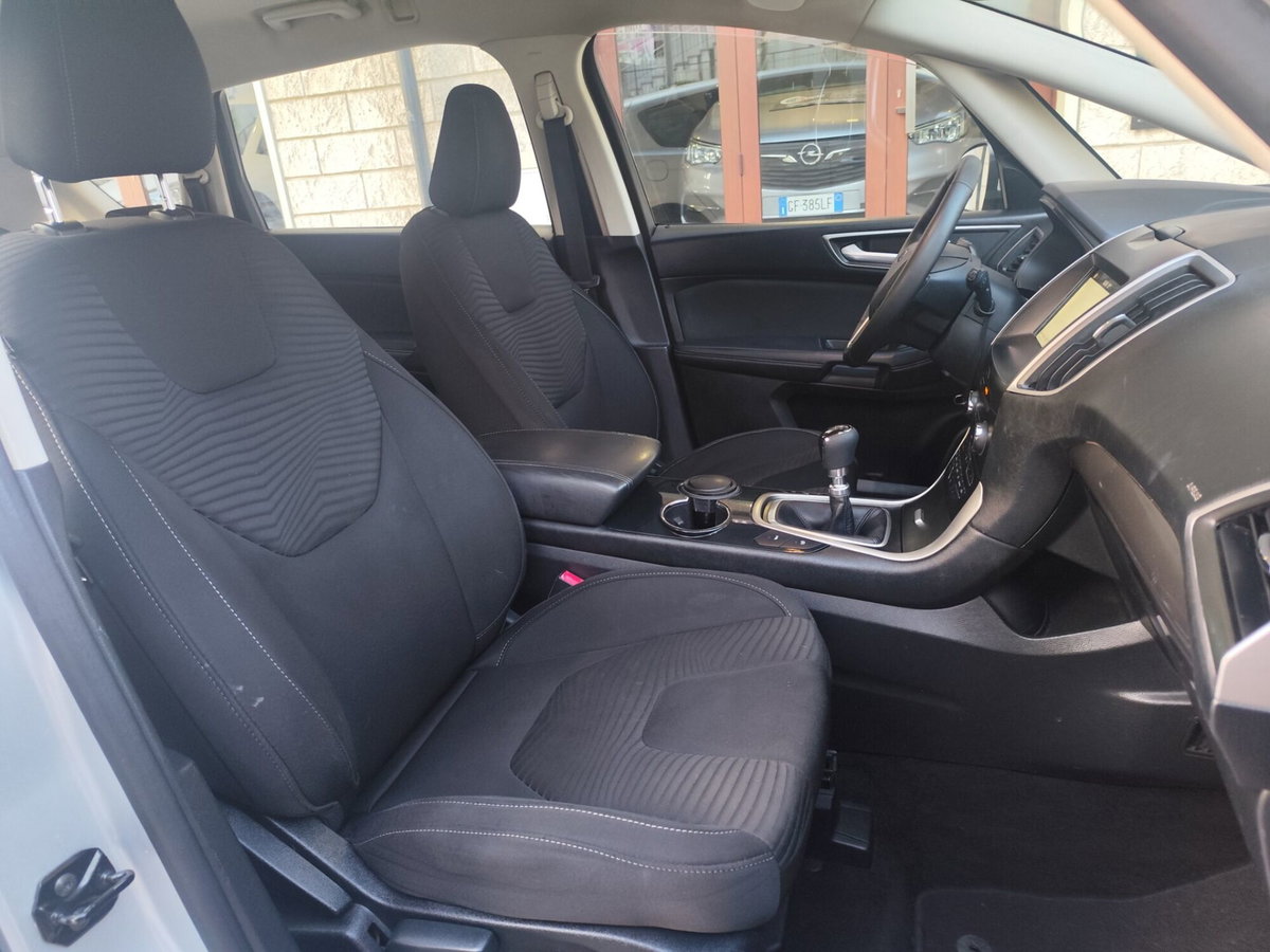 Ford S-Max 2.0 TDCi 150CV Start&Stop Titanium Business (15)