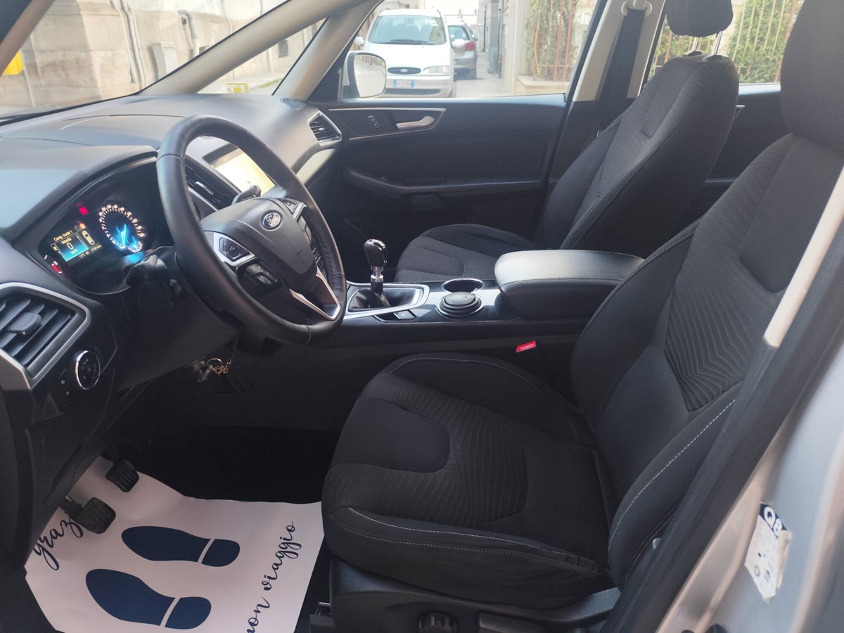 Ford S-Max 2.0 TDCi 150CV Start&Stop Titanium Business (17)
