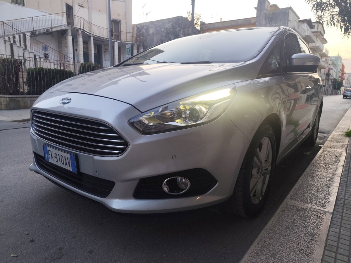 Ford S-Max 2.0 TDCi 150CV Start&Stop Titanium Business (2)