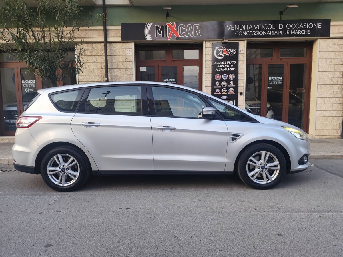 Ford S-Max 2.0 TDCi 150CV Start&Stop Titanium Business (8)