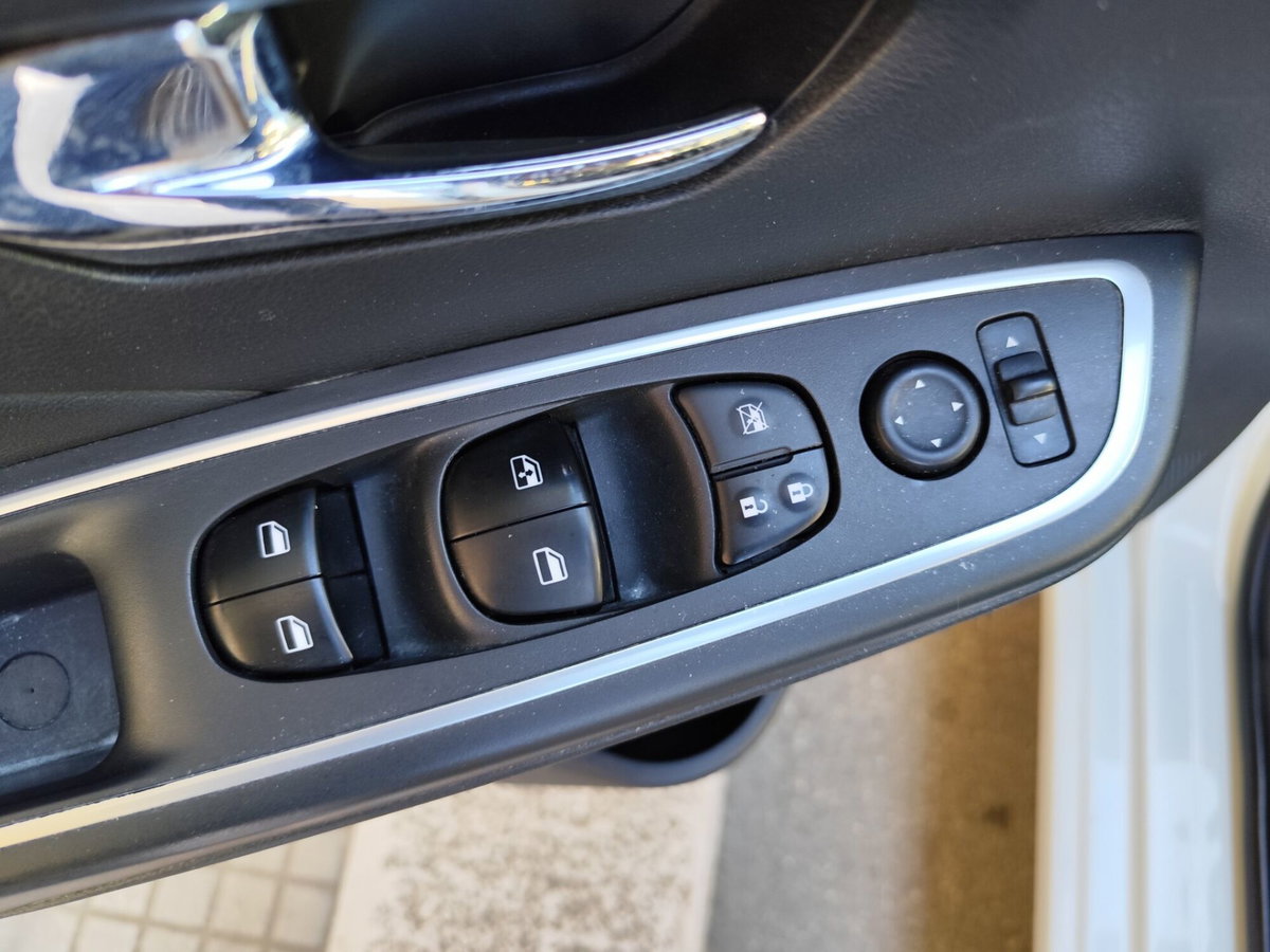 Nissan Micra IG-T 92 Xtronic 5 porte Kiiro (11)