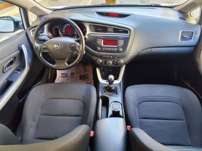Kia Ceed Sport Wagon 1.6 CRDi 115 CV SW Pure (16)