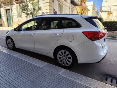 Kia Ceed Sport Wagon 1.6 CRDi 115 CV SW Pure (6)
