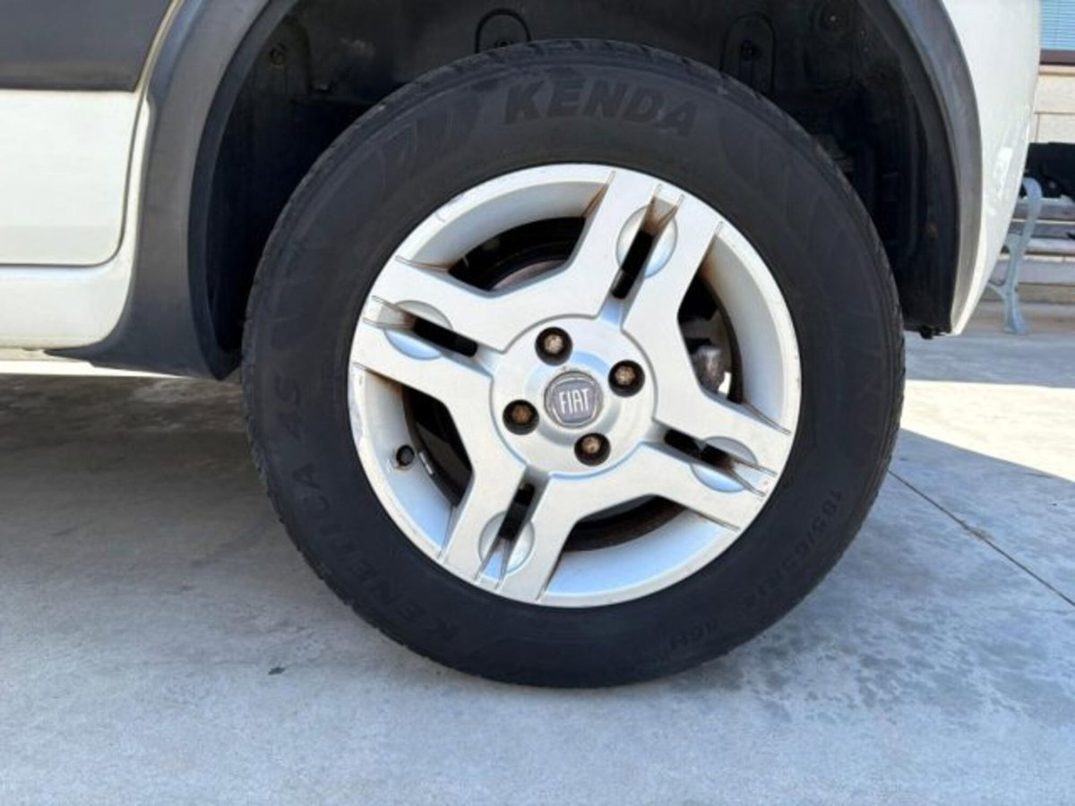Fiat Panda 1.3 MJT 16V 4x4 Climbing (12)