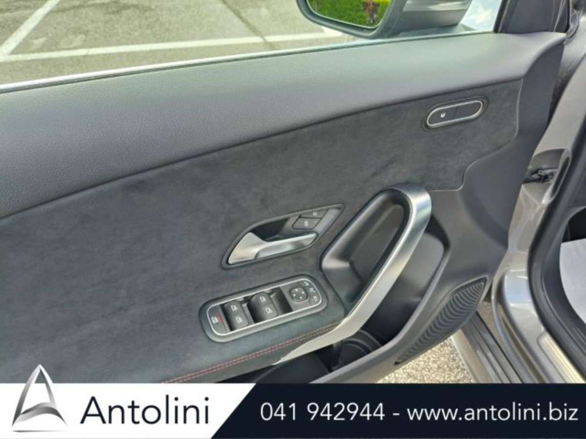 Mercedes-Benz Classe A 180 AMG Line Premium Plus auto (11)