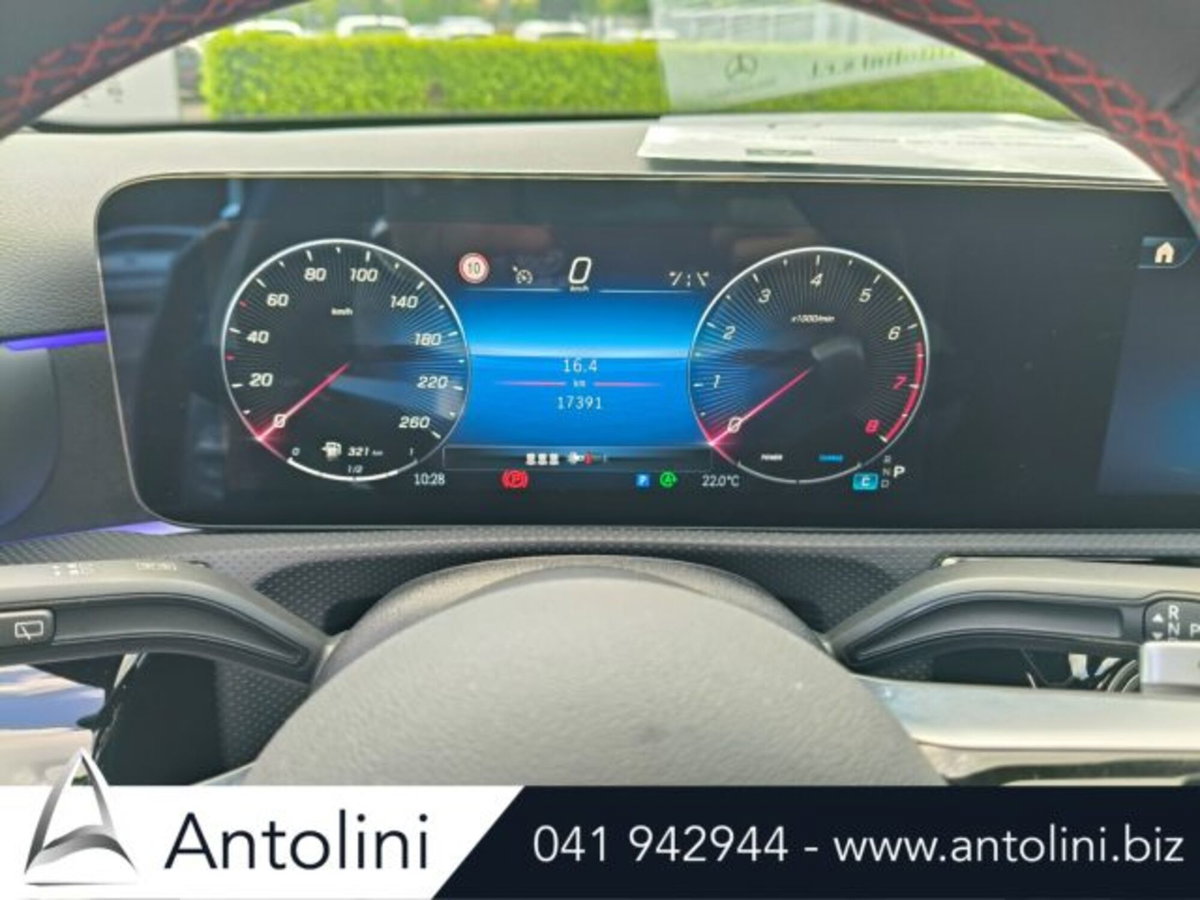 Mercedes-Benz Classe A 180 AMG Line Premium Plus auto (19)