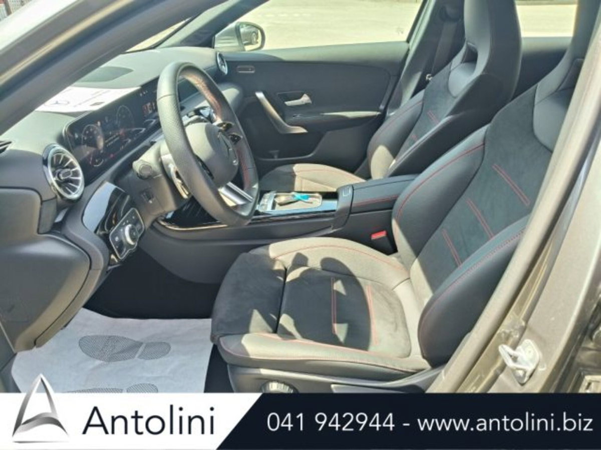 Mercedes-Benz Classe A 180 AMG Line Premium Plus auto (11)