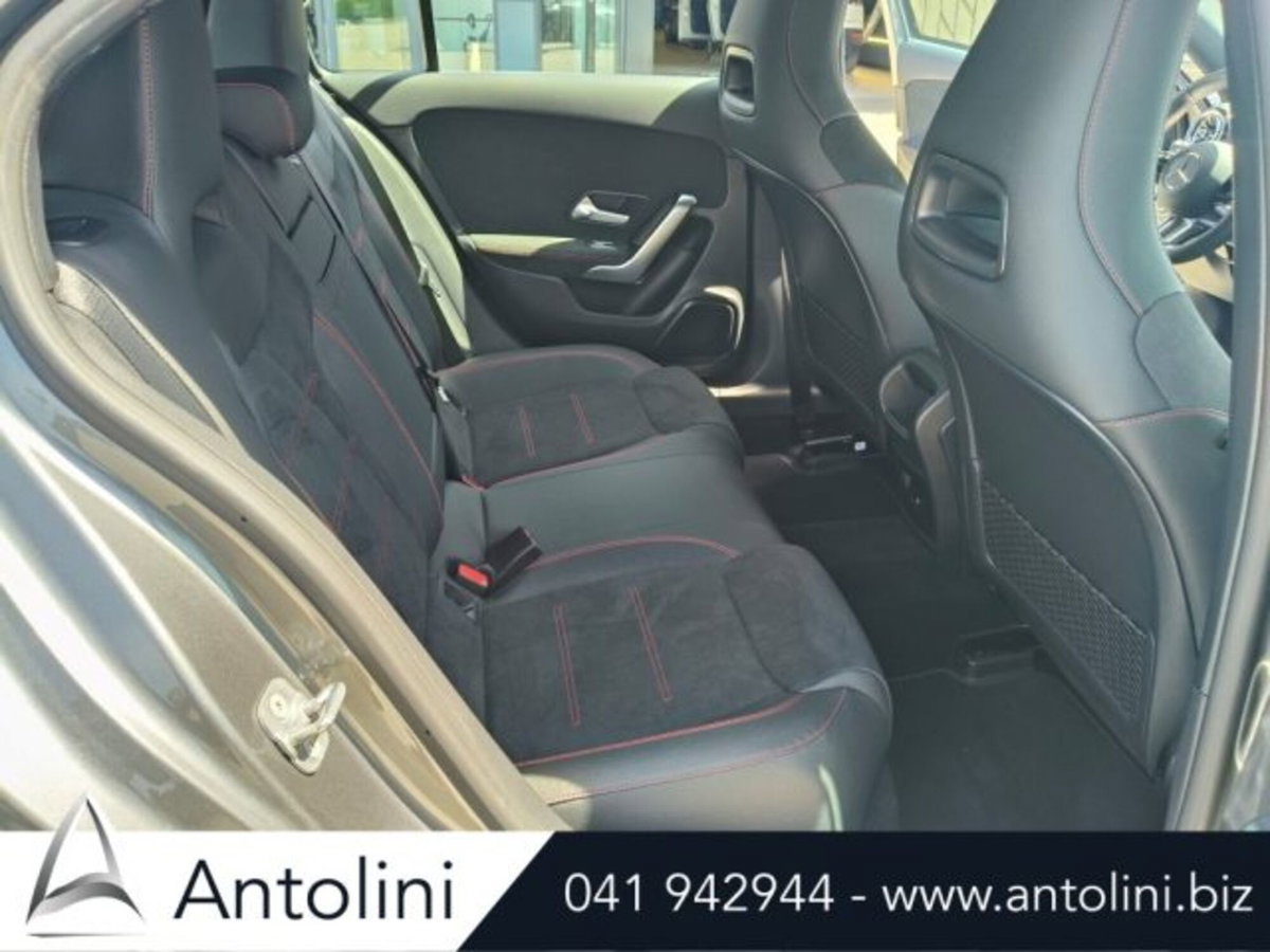 Mercedes-Benz Classe A 180 AMG Line Premium Plus auto (15)