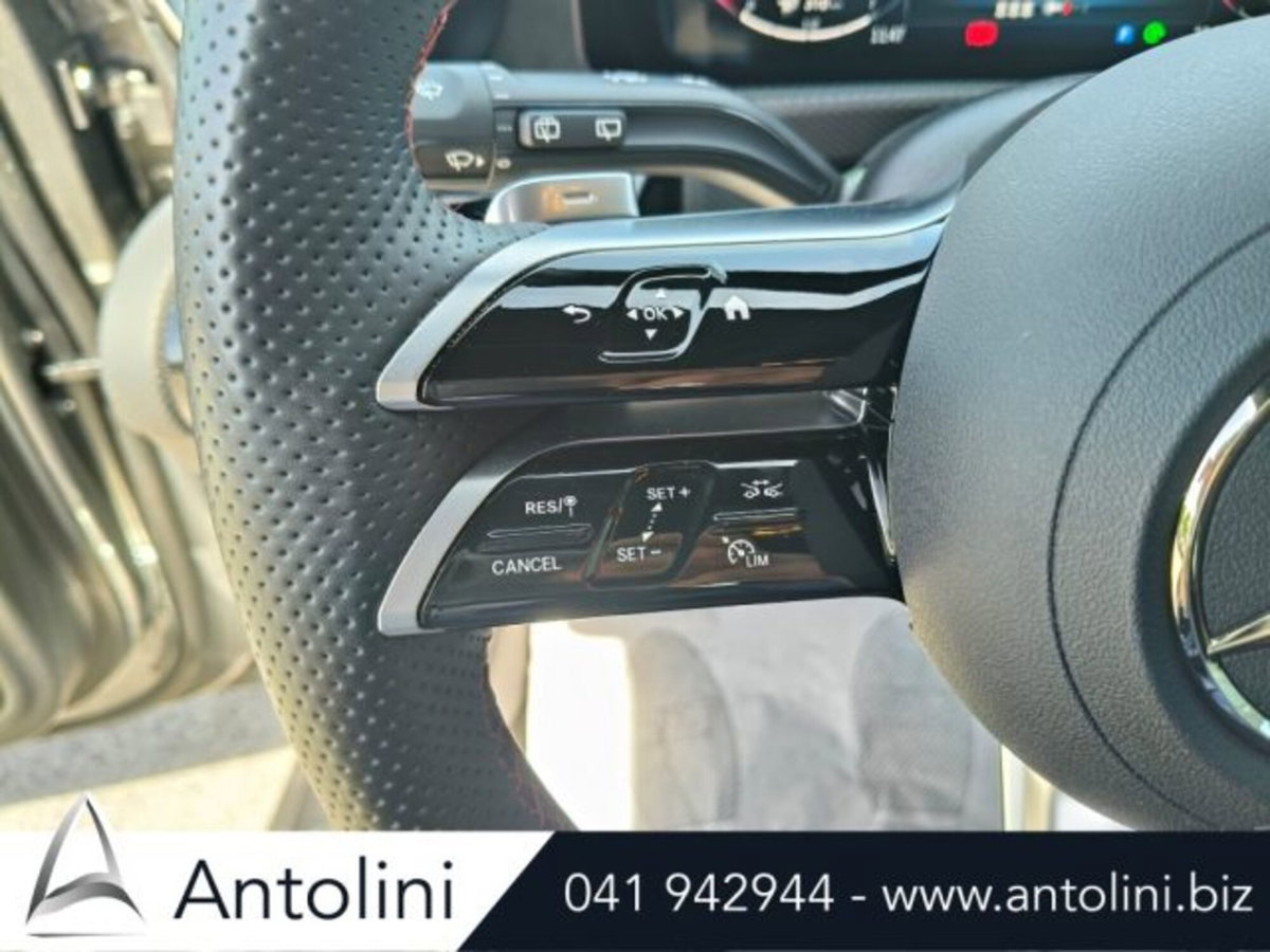 Mercedes-Benz Classe A 180 AMG Line Premium Plus auto (19)