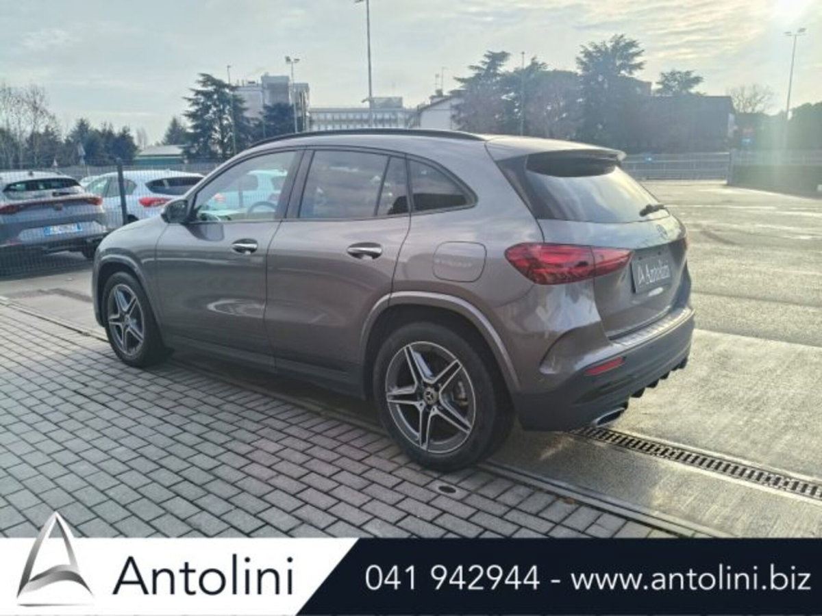 Mercedes-Benz GLA SUV 180 AMG Line Premium auto (5)