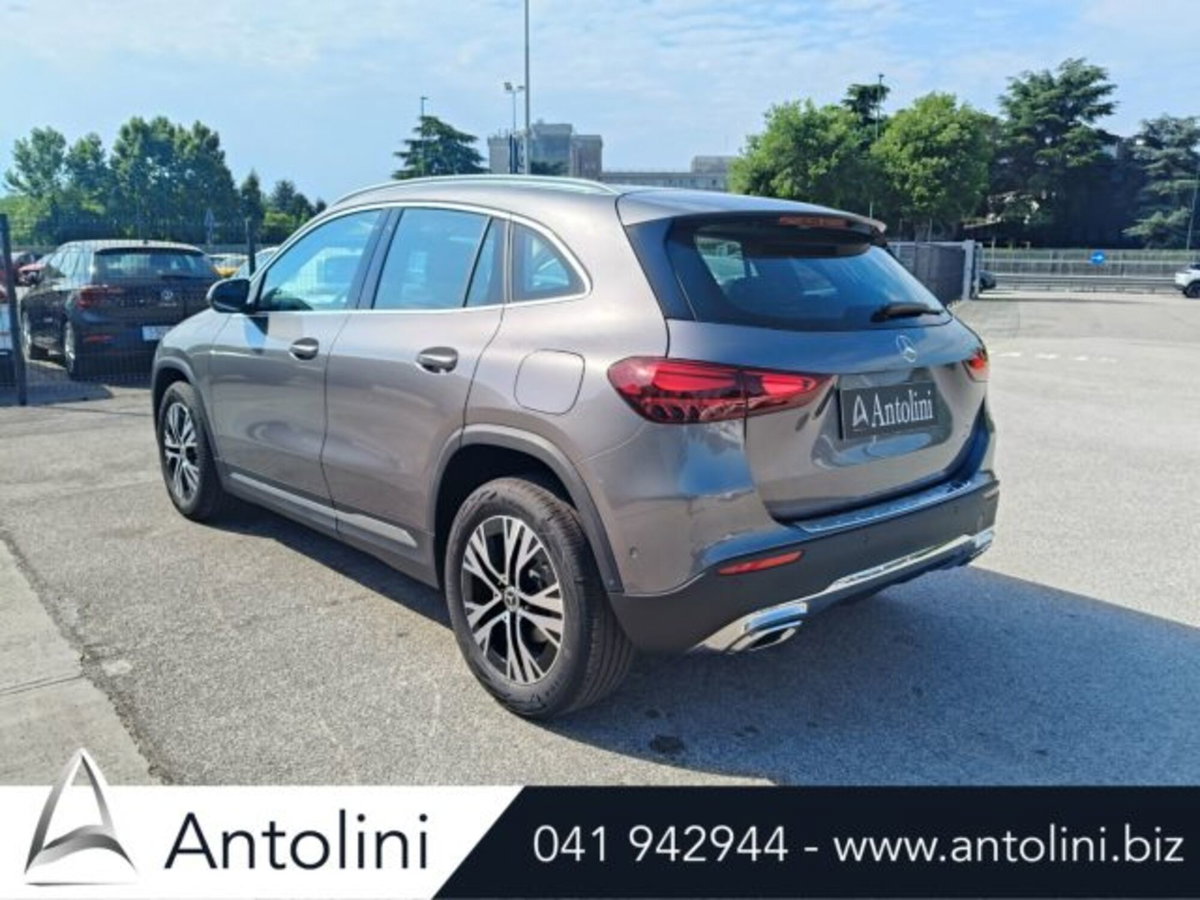 Mercedes-Benz GLA SUV 180 Progressive Advanced Plus auto (6)