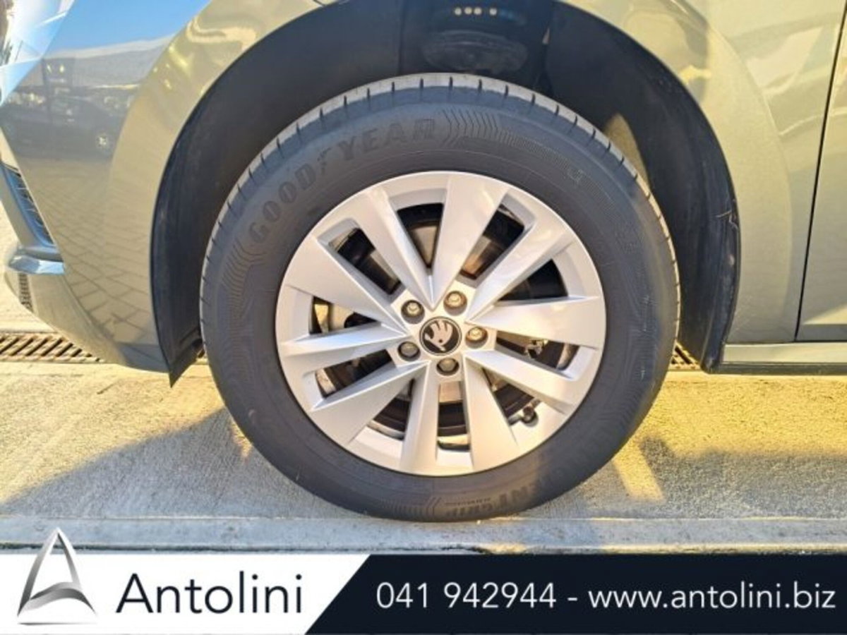Skoda Kamiq 1.0 tsi Selection 95cv (19)