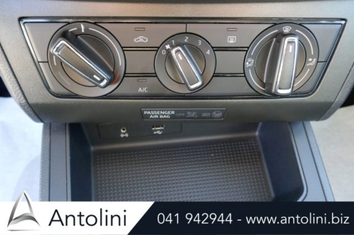 SEAT Ibiza 1.0 mpi Style 80cv (12)