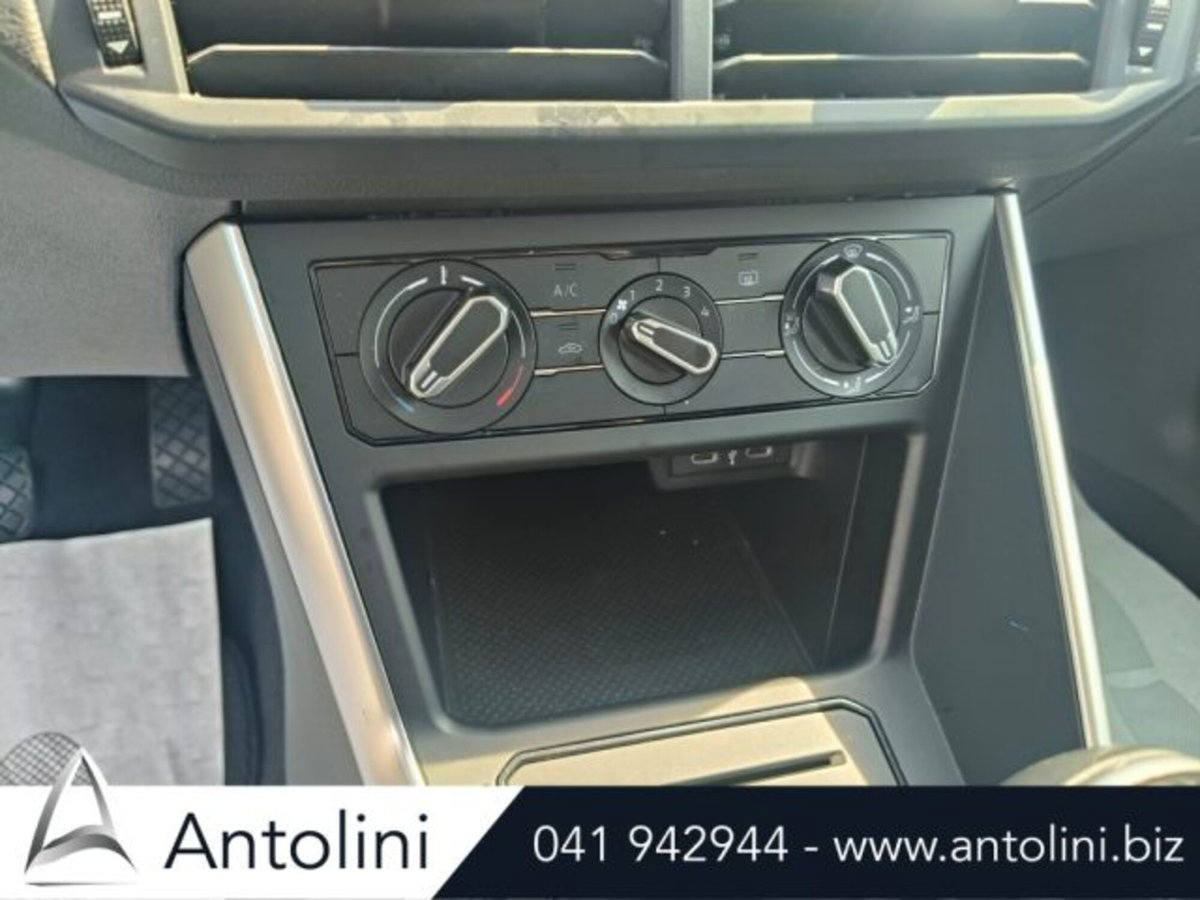 Volkswagen Taigo 1.0 TSI 110 CV DSG Life (19)