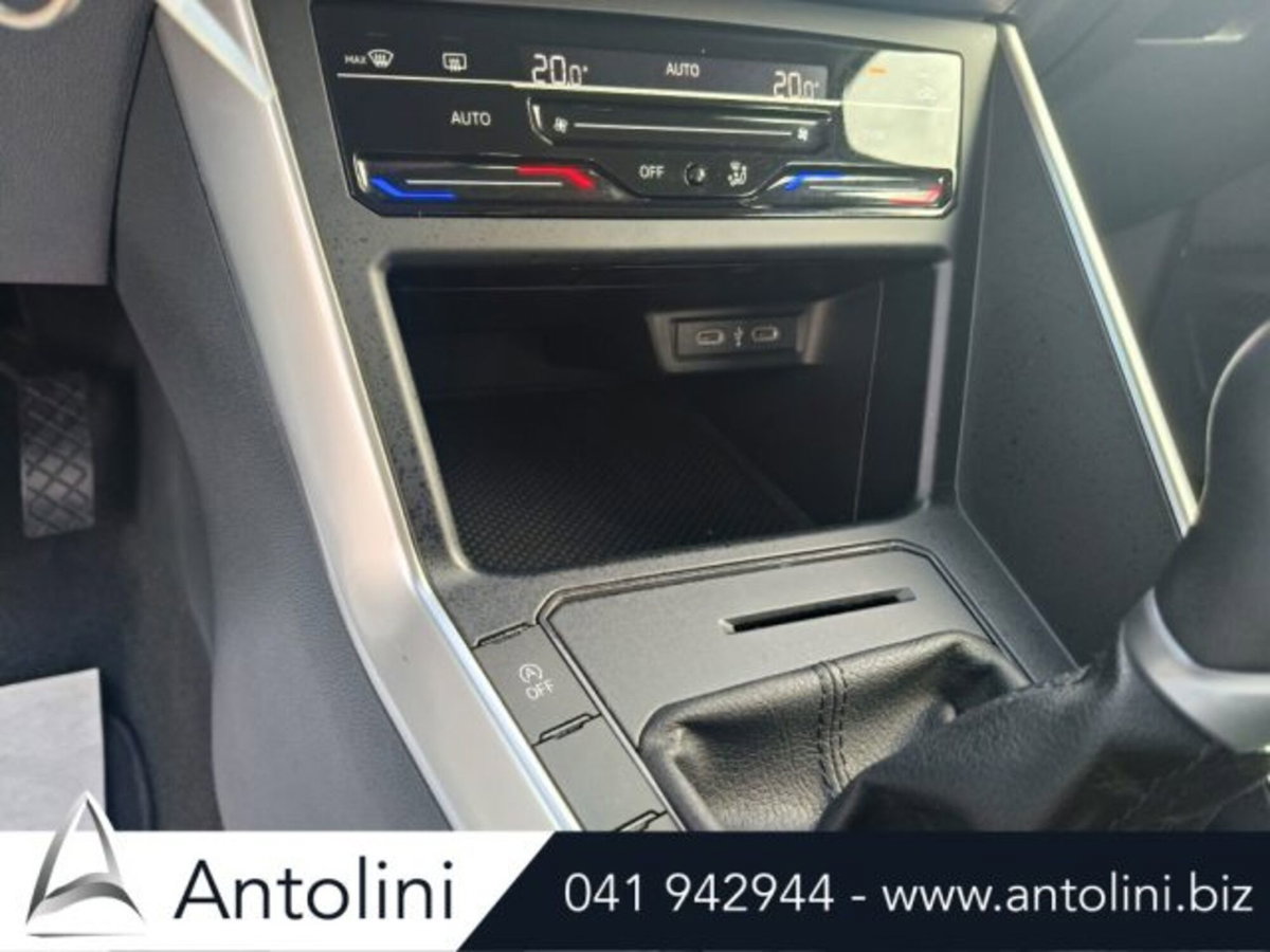 Volkswagen Polo 1.0 tsi Life 95cv (18)