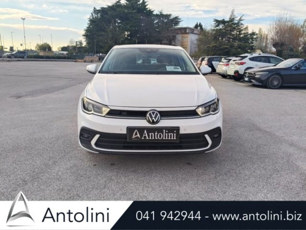 Volkswagen Polo 1.0 tsi Life 95cv (2)