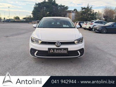 Volkswagen Polo 1.0 tsi Life 95cv (2)