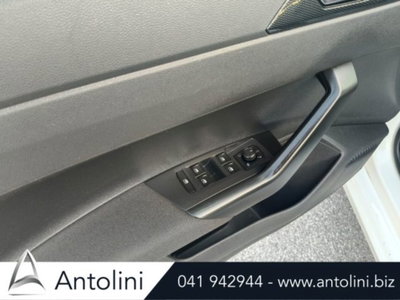 Volkswagen Polo 1.0 tsi Life 95cv (7)