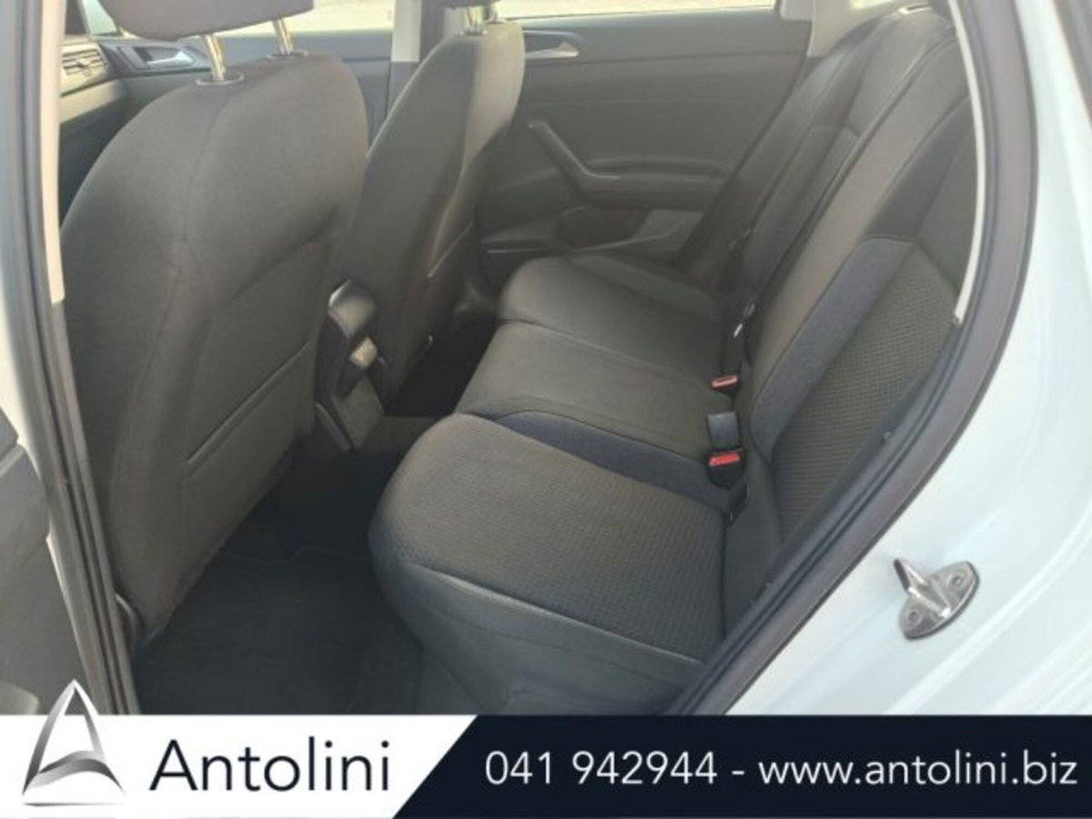 Volkswagen Polo 1.0 tsi Life 95cv (8)