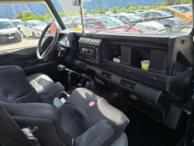 Land Rover Defender 110 2.4 TD4 Station Wagon E (8)