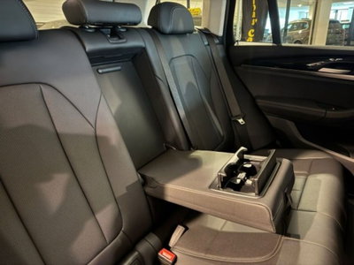 BMW X3 xdrive20d mhev 48V auto (18)