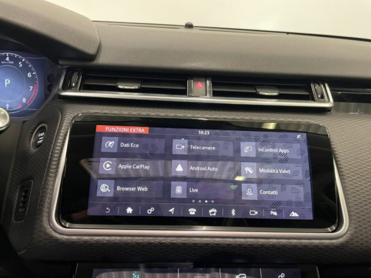 Land Rover Range Rover Velar 2.0 Si4 250 CV (20)