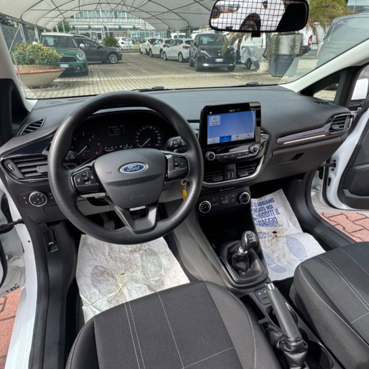 Ford Fiesta 1.5 TDCi 85 CV 3 porte  Business (10)