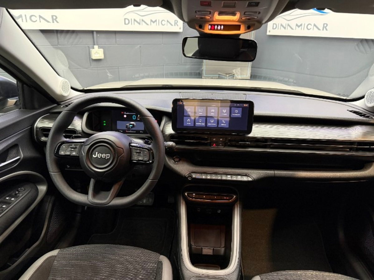 Jeep Avenger 1.2 turbo e-hybrid mhev Longitude fwd 110cv edct6 (10)