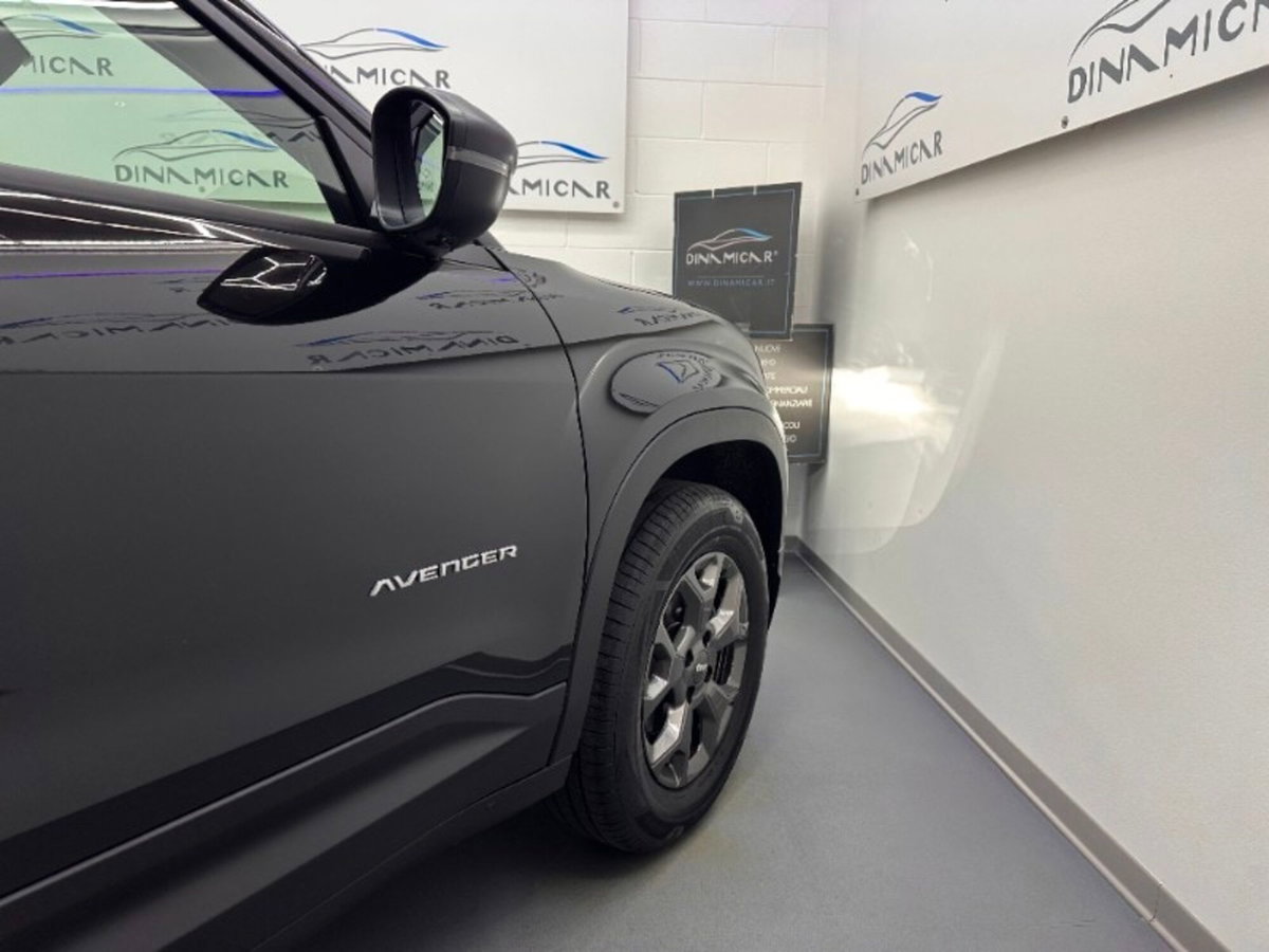 Jeep Avenger 1.2 turbo e-hybrid mhev Longitude fwd 110cv edct6 (6)