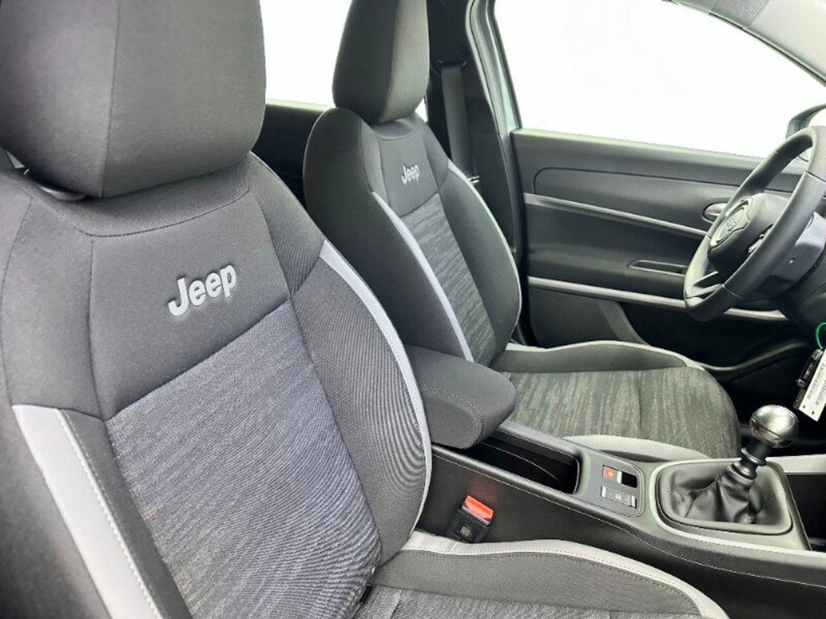 Jeep Avenger 1.2 turbo Longitude fwd 100cv (8)