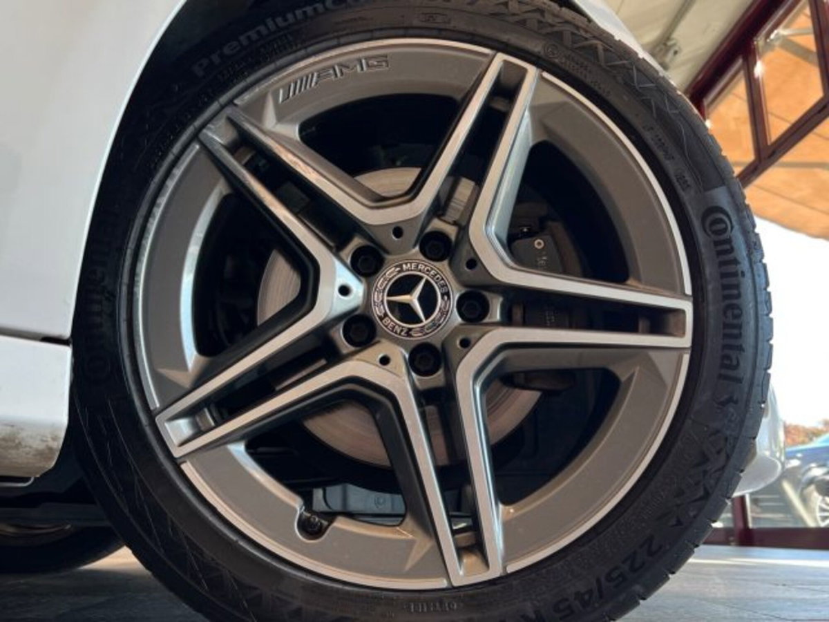 Mercedes-Benz Classe A 180 d AMG Line Premium Plus auto (15)