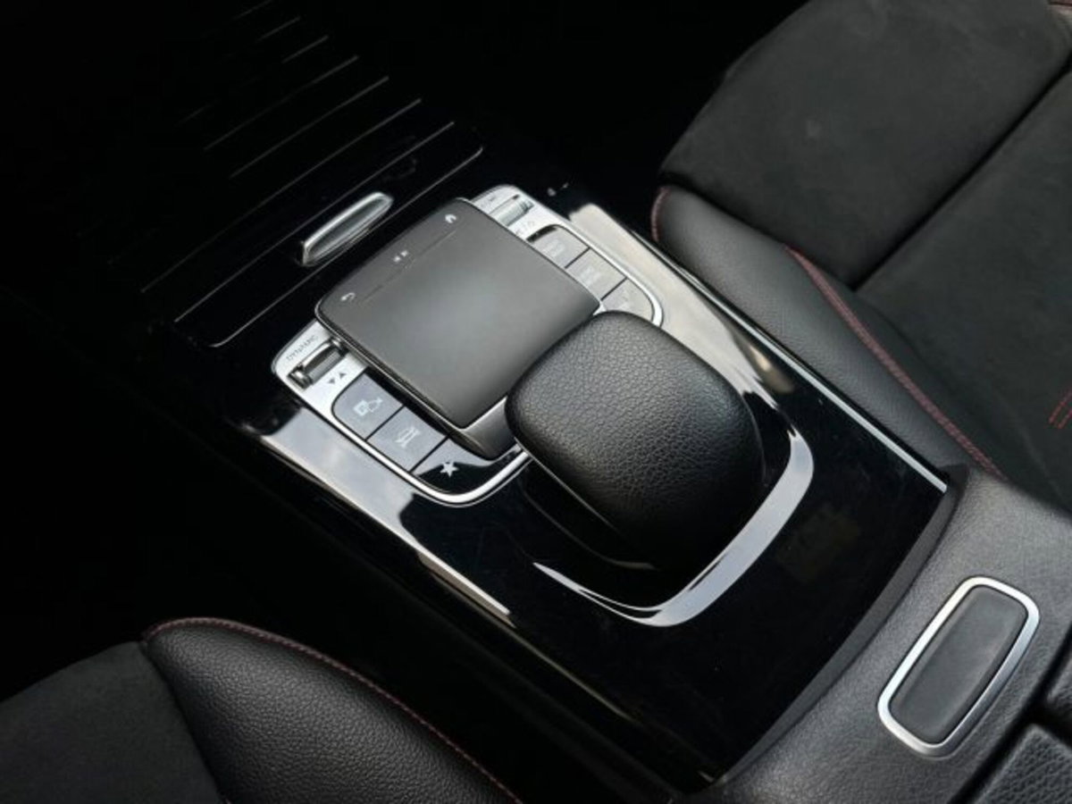 Mercedes-Benz Classe A 180 d AMG Line Premium Plus auto (17)