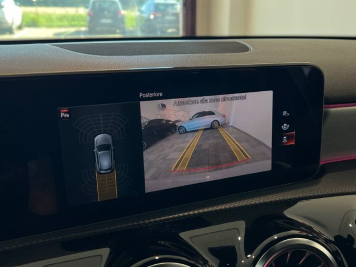 Mercedes-Benz Classe A 180 d AMG Line Premium Plus auto (20)