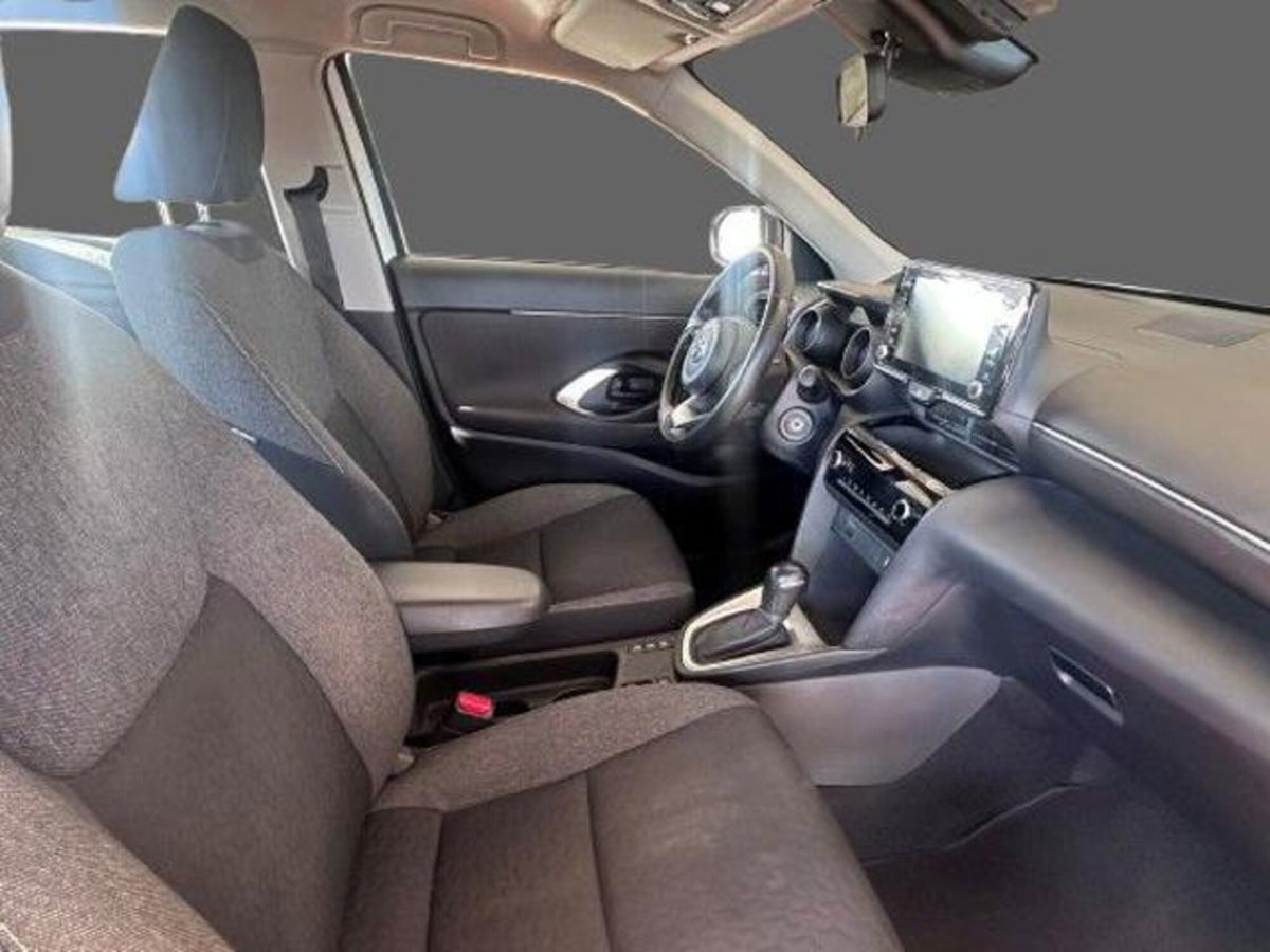 Toyota Yaris Cross 1.5 Hybrid 5p. E-CVT Active (3)