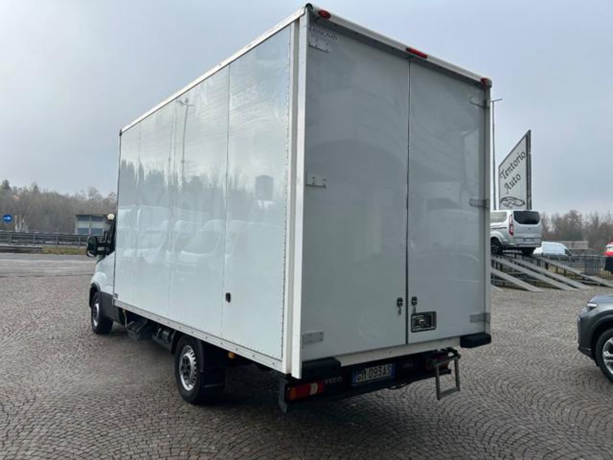 Iveco Daily Furgone 35S14NV 3.0 CNG PLM-TA Furgone (4)